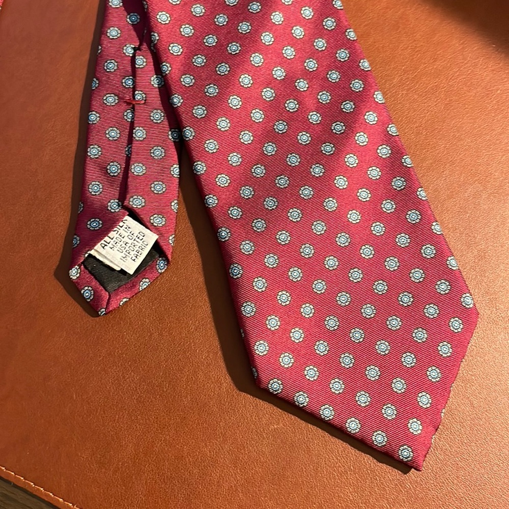 100% Silk Tie
